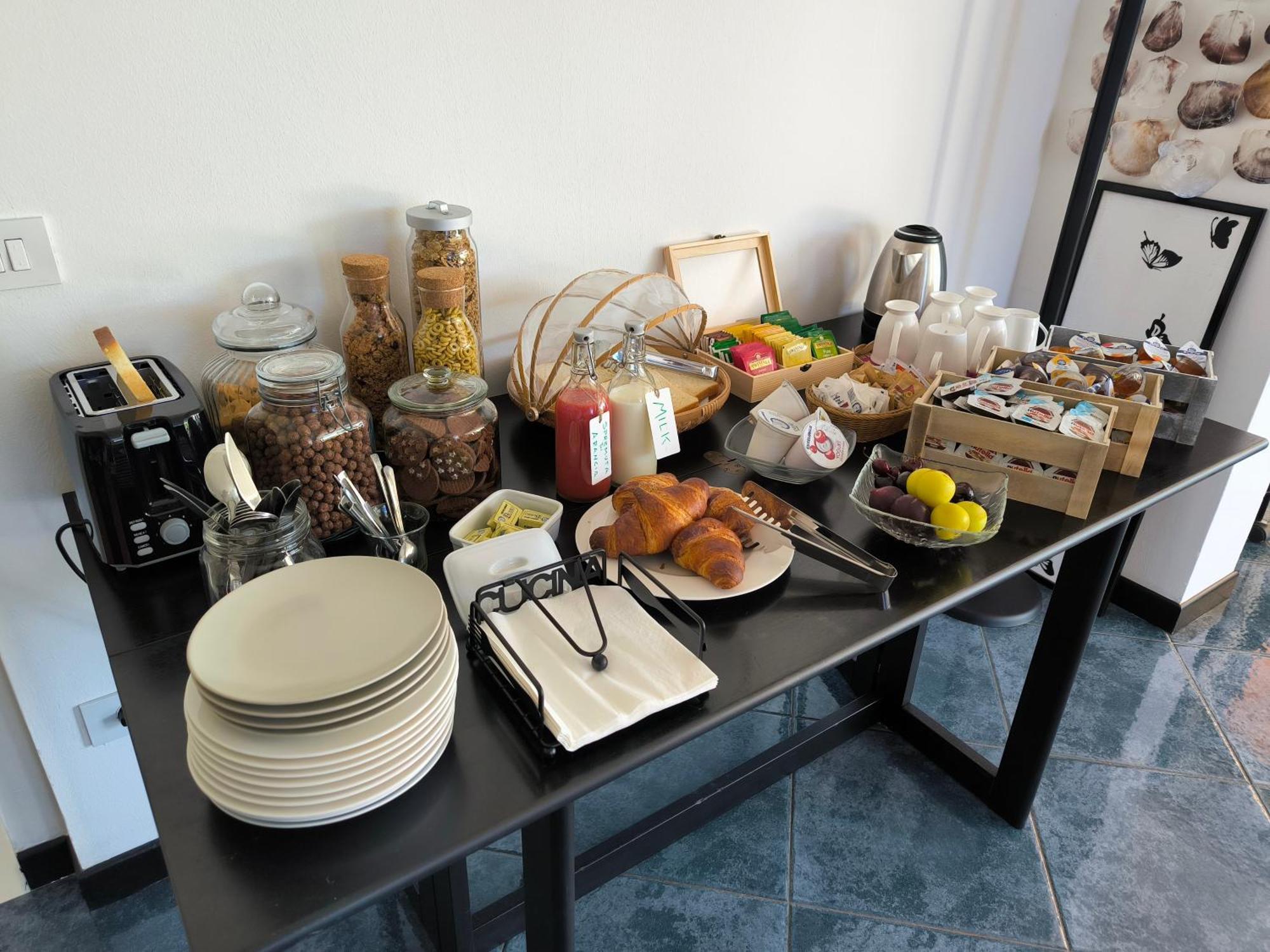 Versilia - Pietrasanta - Le Colmate Guesthouse Tonfano Eksteriør bilde